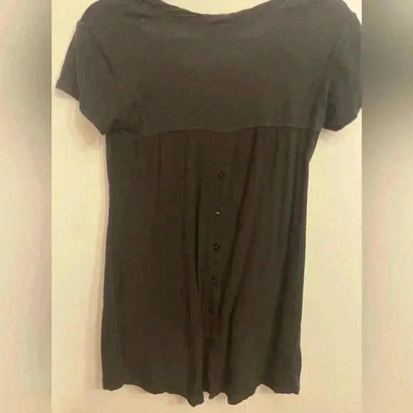 Anthropologie Left of Center Black tunic with back button detailing. XS EUC - Picture 3 of 3